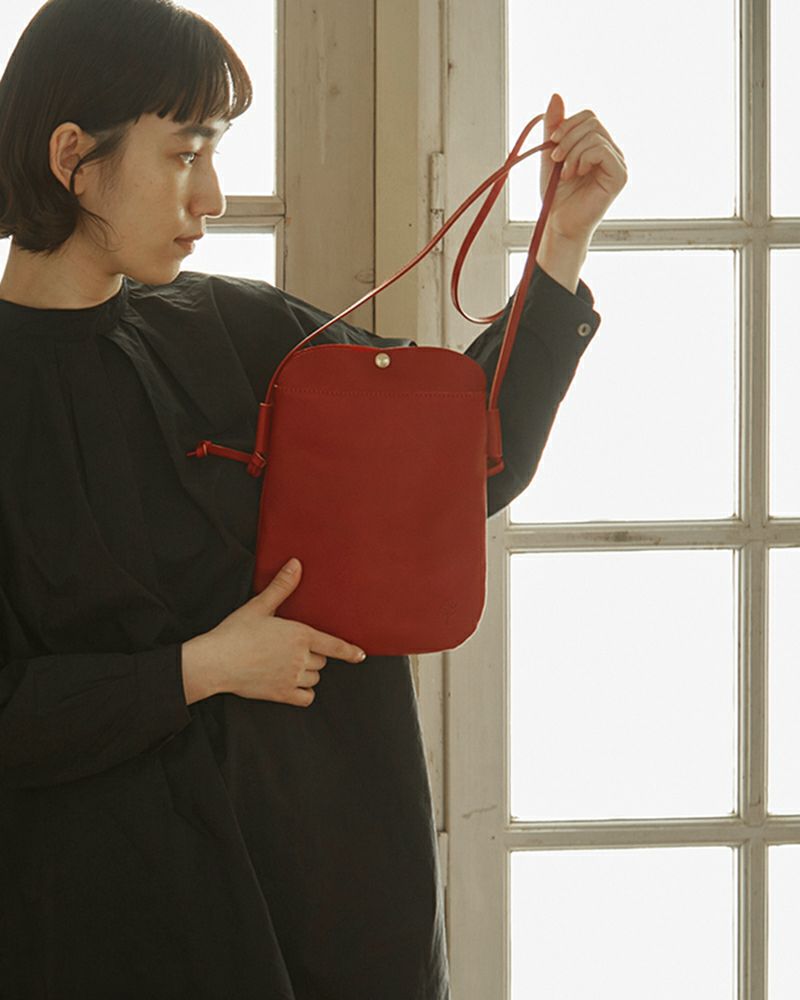 ドロップツリー サコッシュ（M）：レッド