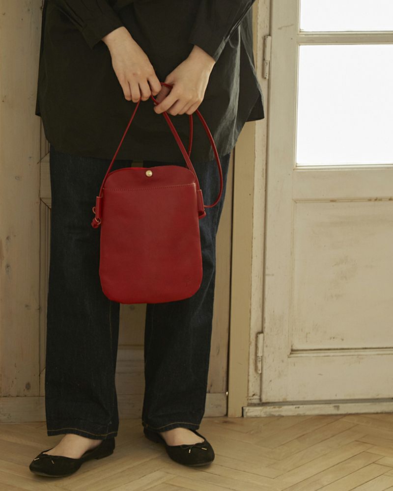 ドロップツリー サコッシュ（M）：レッド