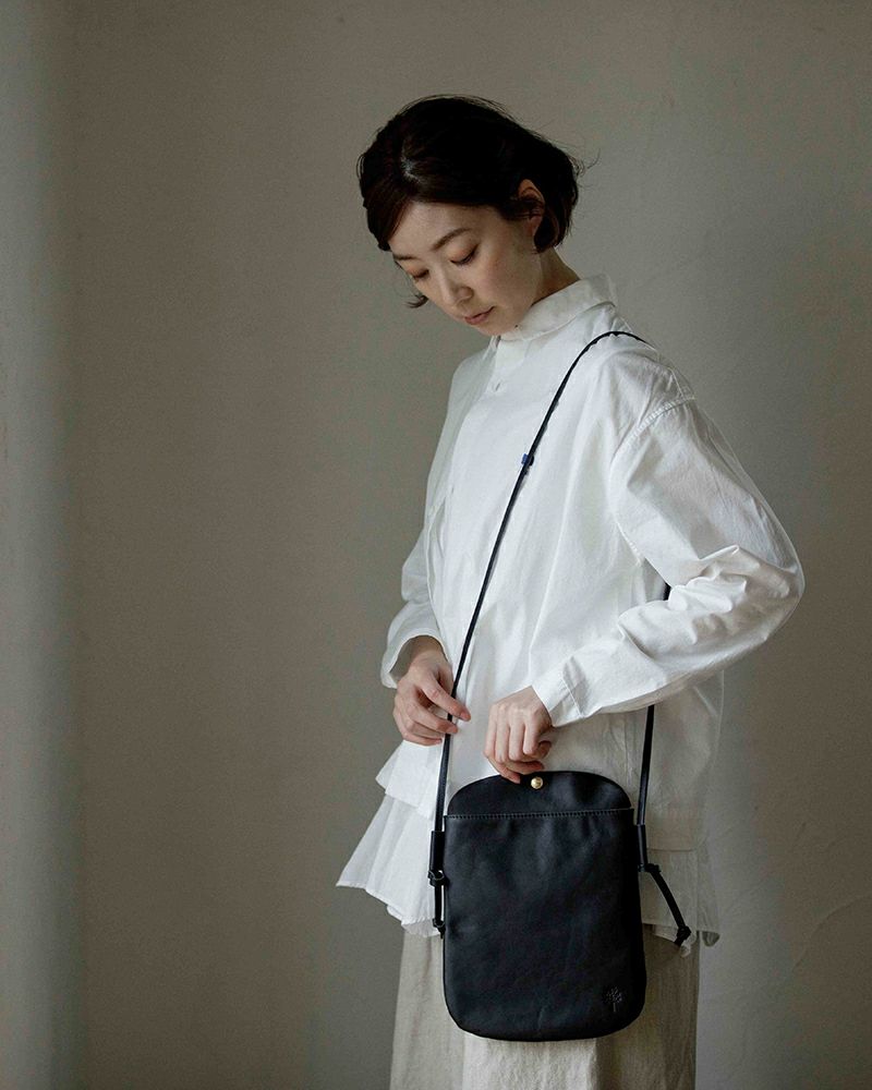 ドロップツリー サコッシュ（M）：クロ