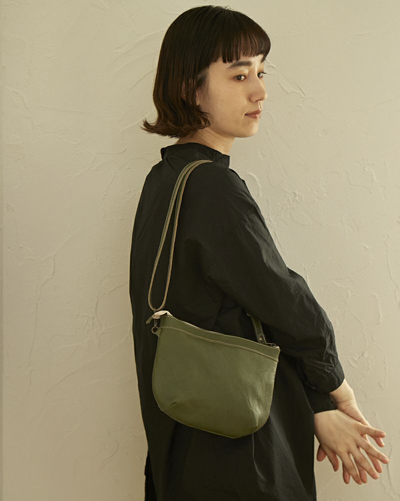 ポシェットの色：グリーン