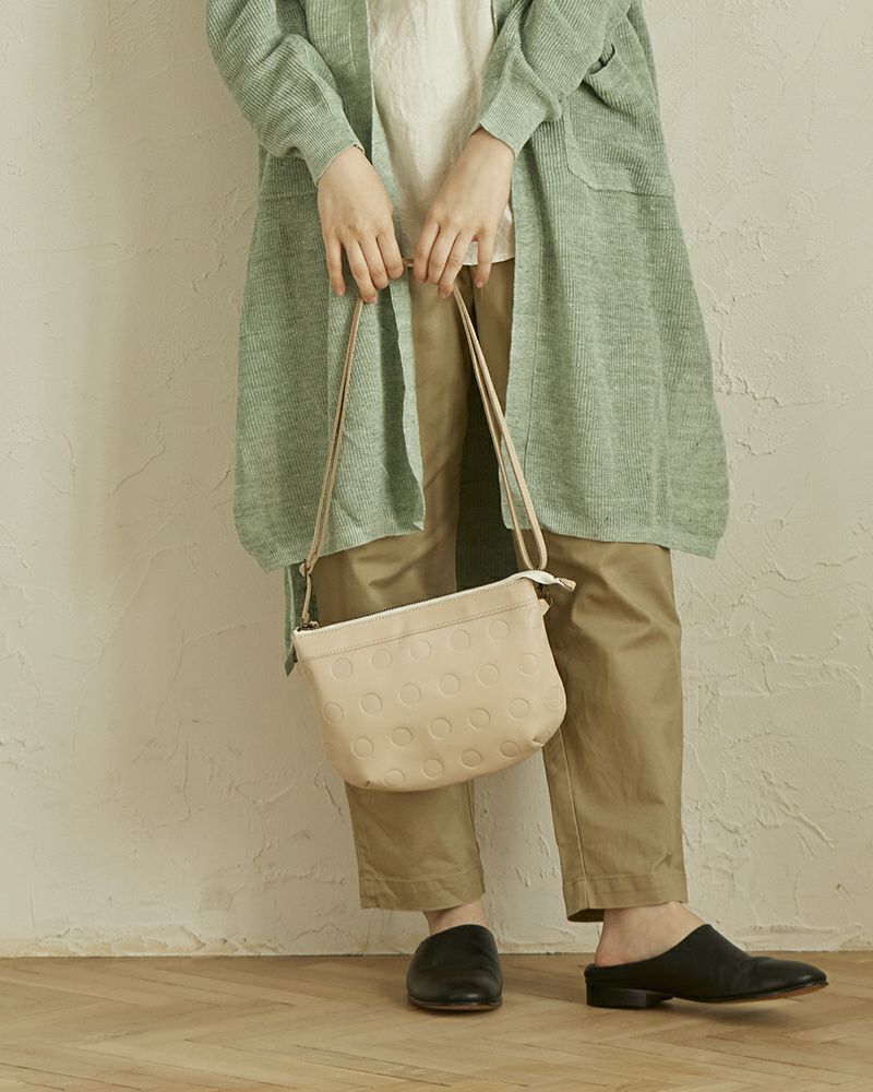 ポシェットの色：バニラ