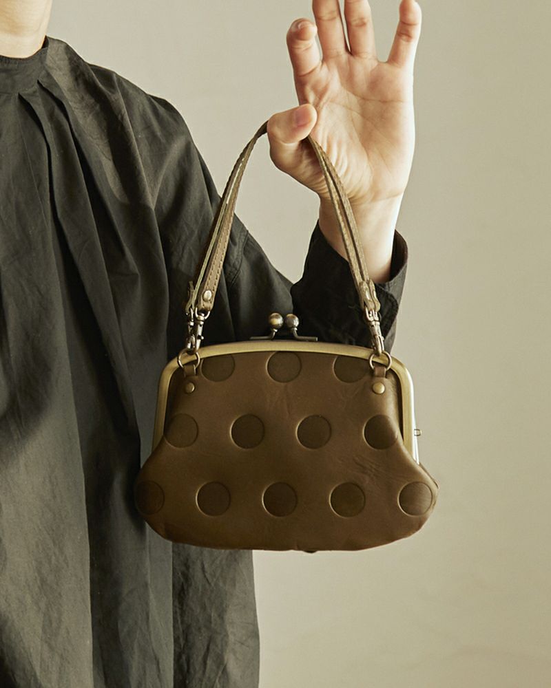 がま口の色：オリーブグリーン