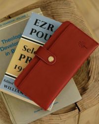 長財布の色:レッド