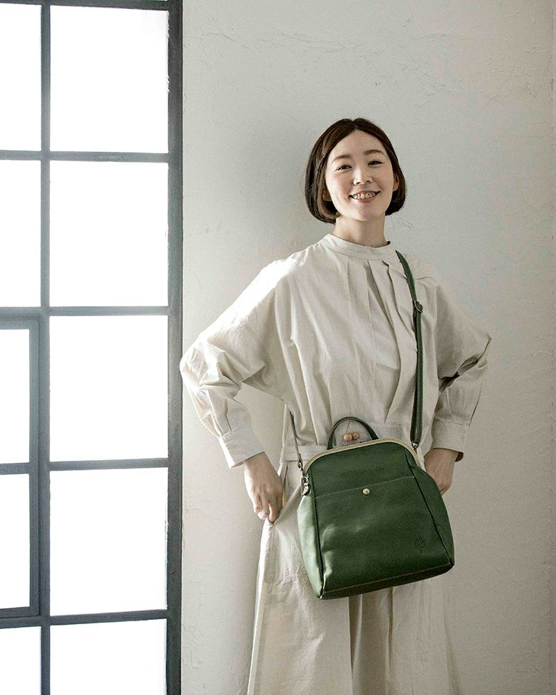 がま口バッグの色：グリーン