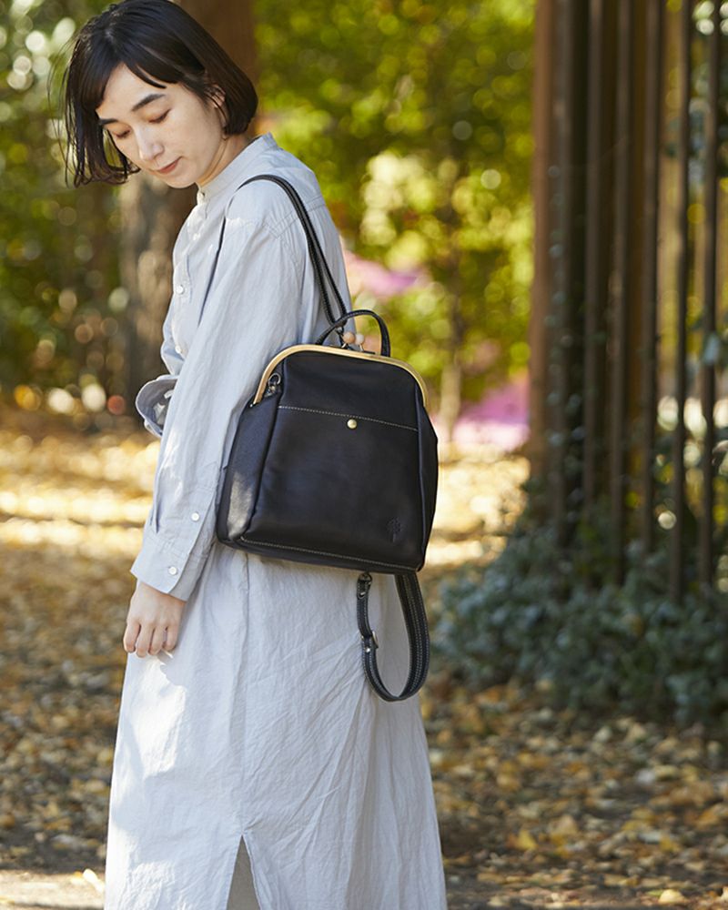 がま口バッグの色：クロ