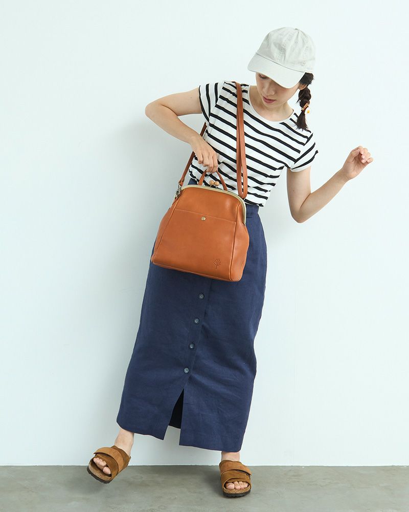 がま口バッグの色：クロ