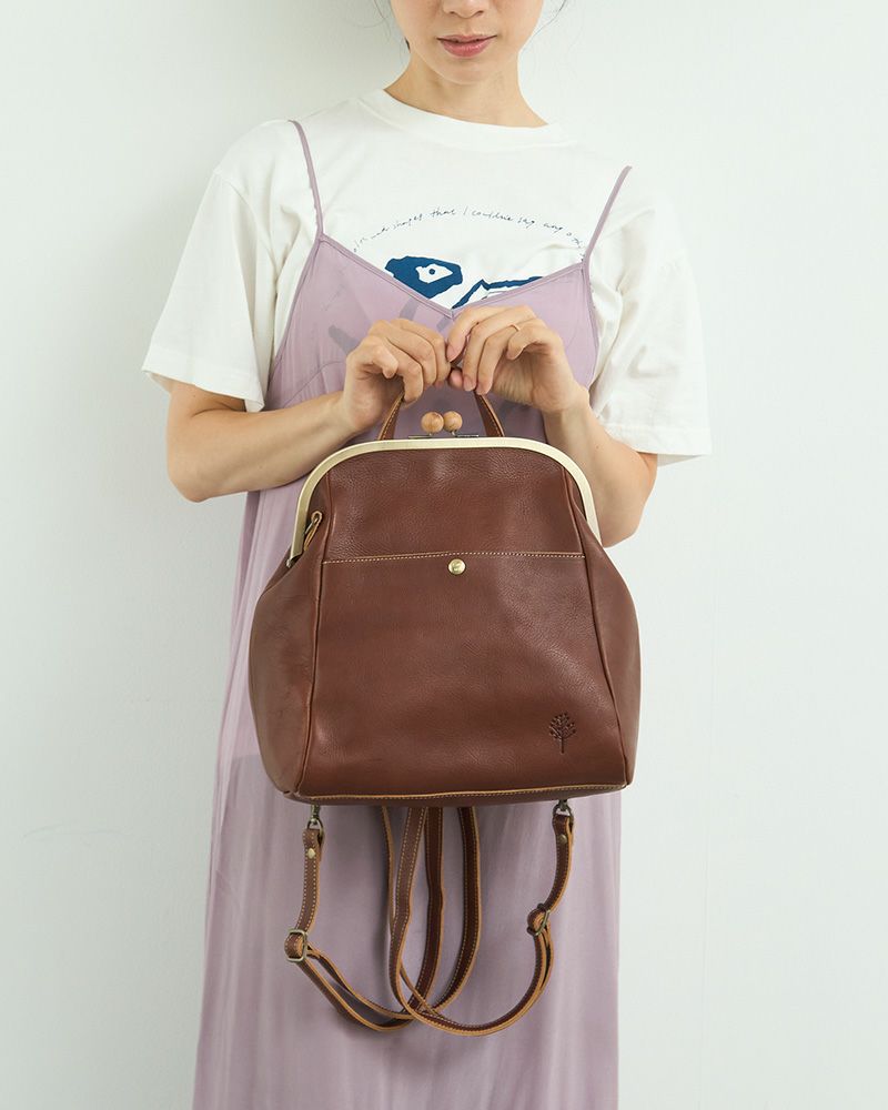 がま口バッグの色：ダークブラウン