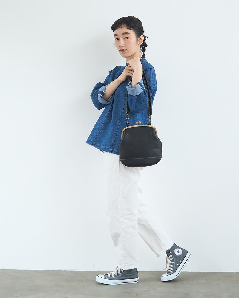 がま口ポシェットの色：クロ