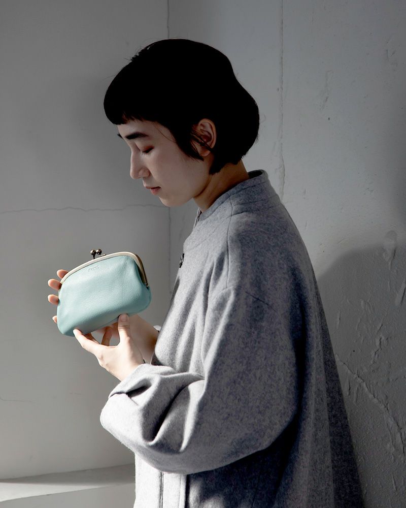 「フカフカ ロング親子がま口」がま口の色：サックス