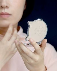 手鏡の色：シロ