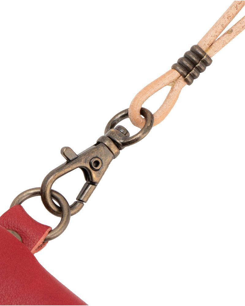 パスケースの色：レッド