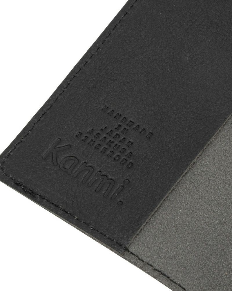 ブックカバーの色：クロ