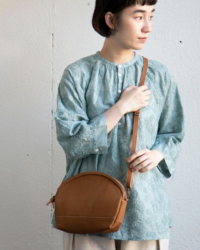 ポシェットの色：ミルクチョコ