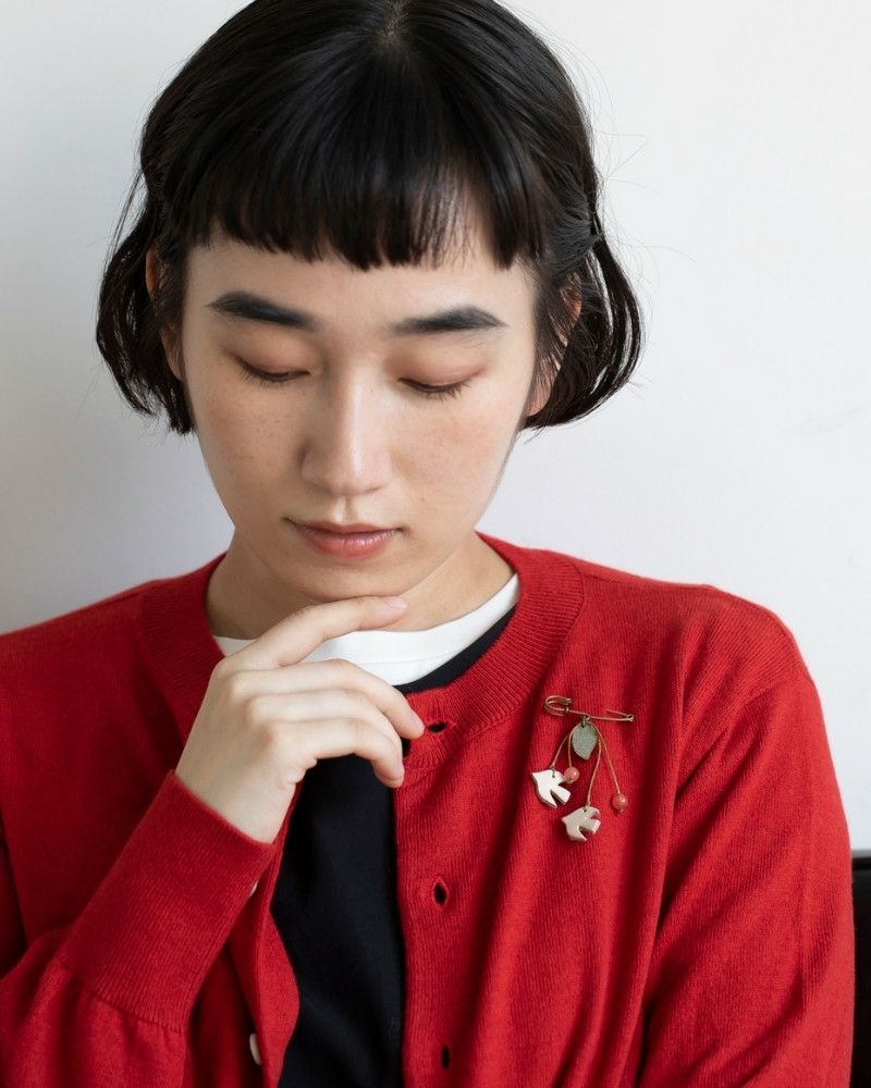 ブローチの色：バニラ