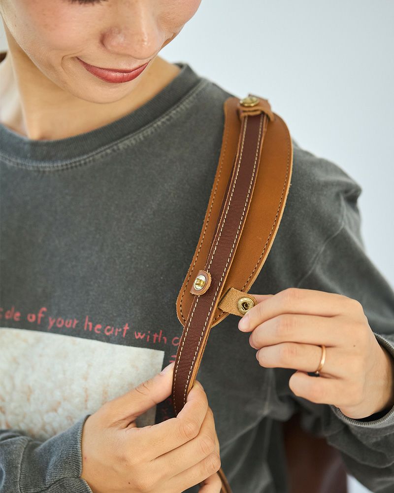 スナップボタンで簡単に着脱できます