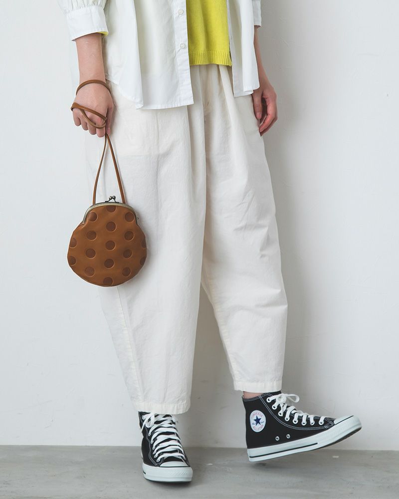 がま口ポシェットの色：アッシュ グレー