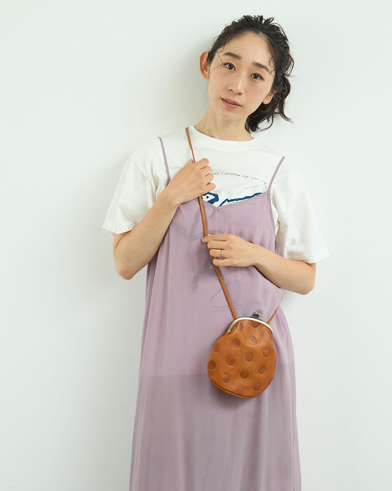 がま口ポシェットの色：キャラメル