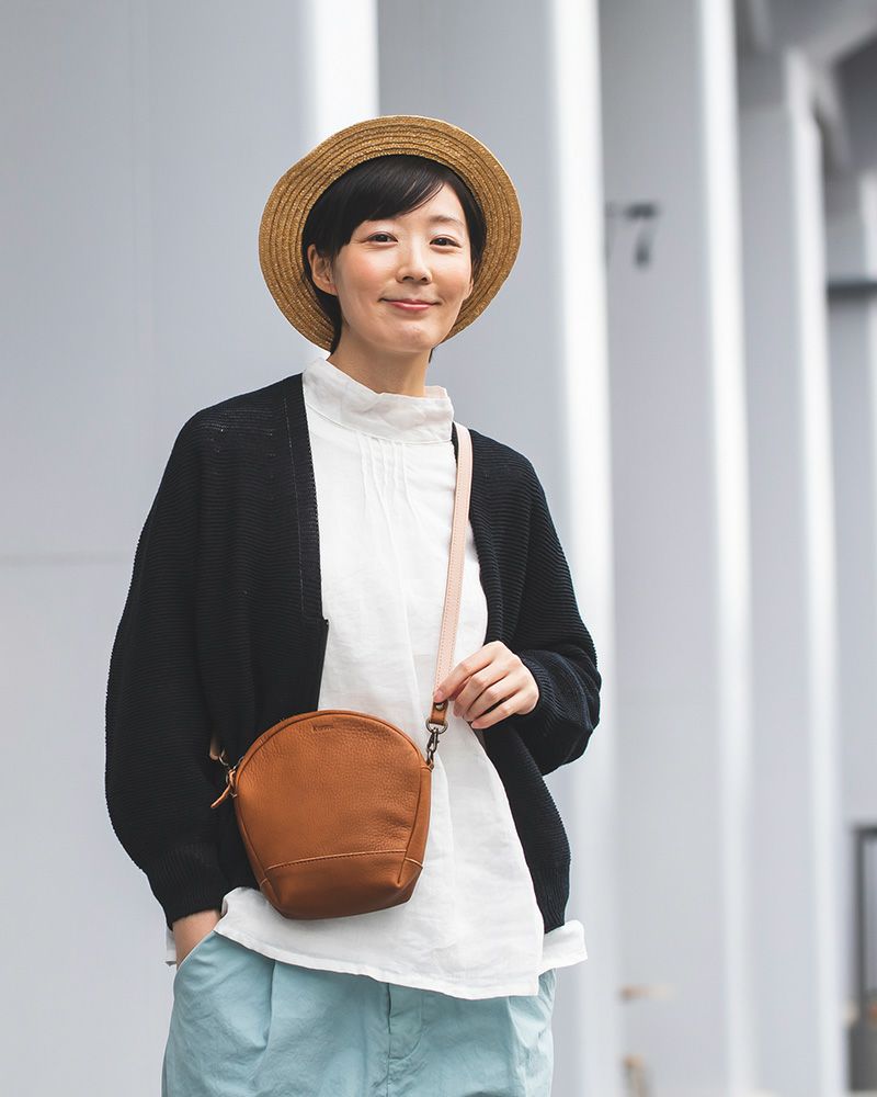 ポシェットの色：ミルクチョコ