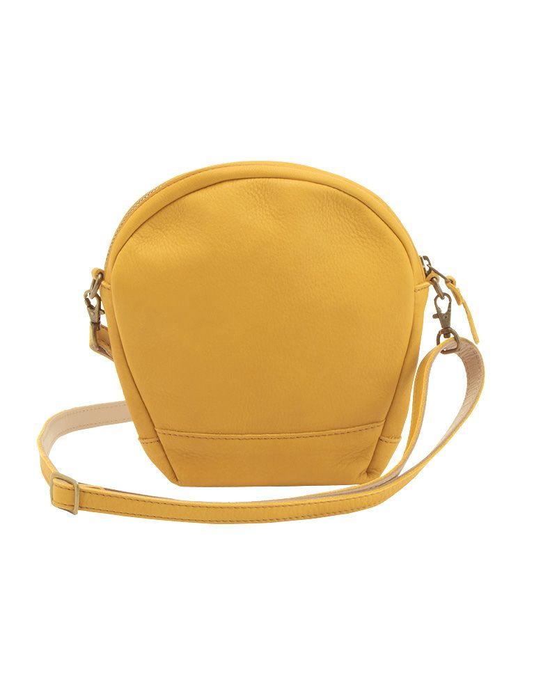 ポシェットの色：キャラメル