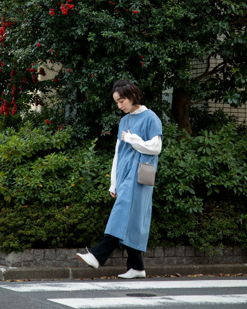 がま口ポシェットの色：ピュアグレー