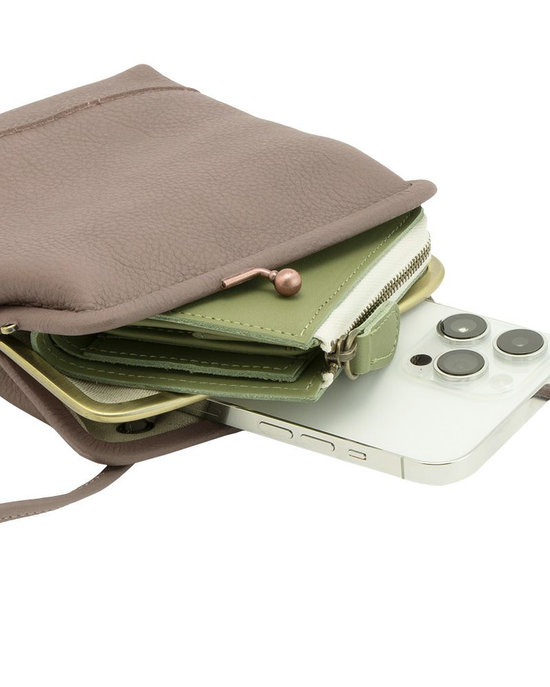 がま口ポシェットの色：ピュアグレー