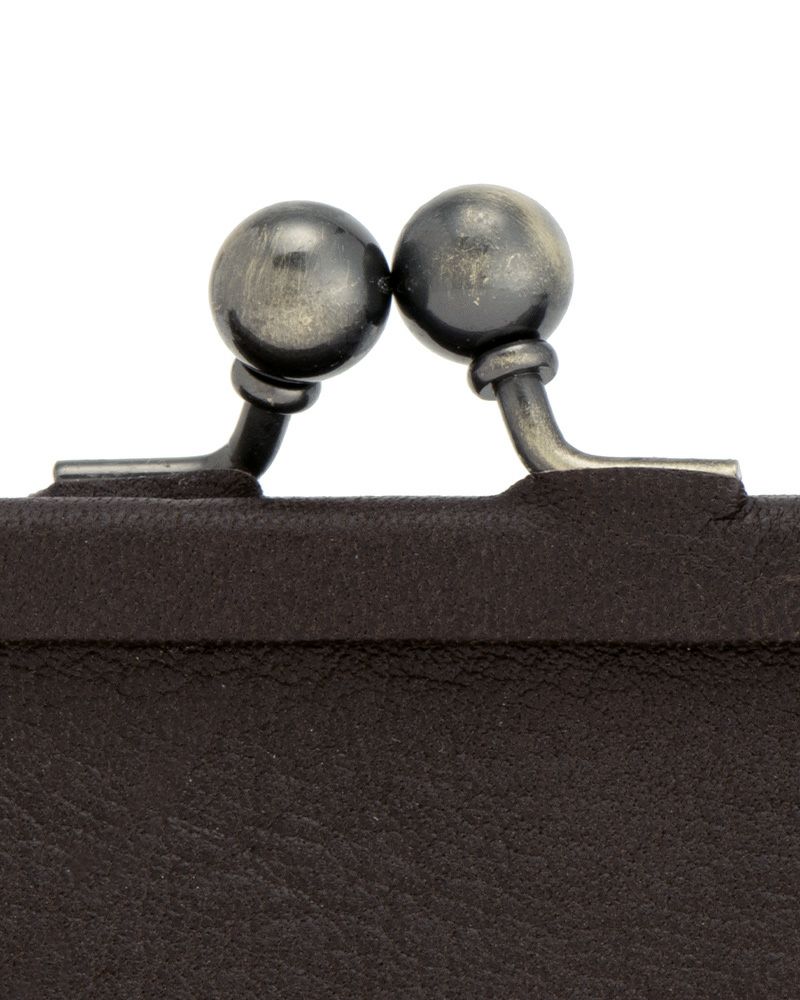 がま口の色：ダークブラウン