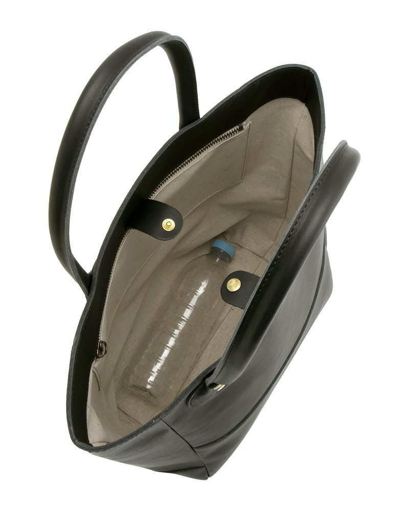 トートバッグの色：クロ