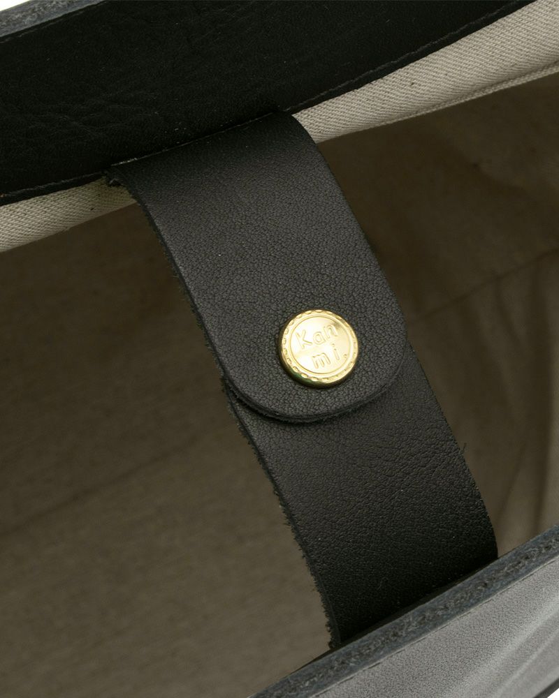 トートバッグの色：クロ