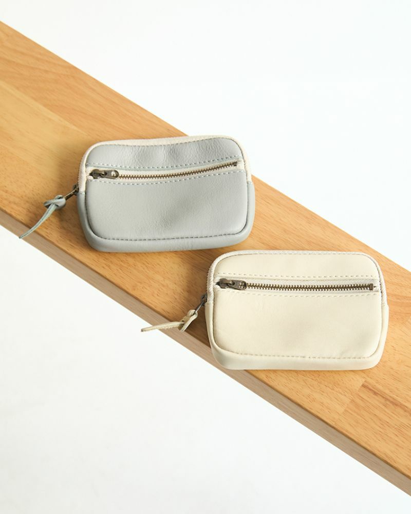 左：グレー　右：バニラ