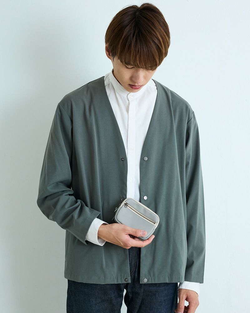 男女問わず使える、防水レザーのミニウォレット