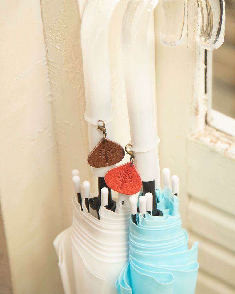 マーカーチャームの色：上から　ダークブラウン・レッド ※無くなり次第終了