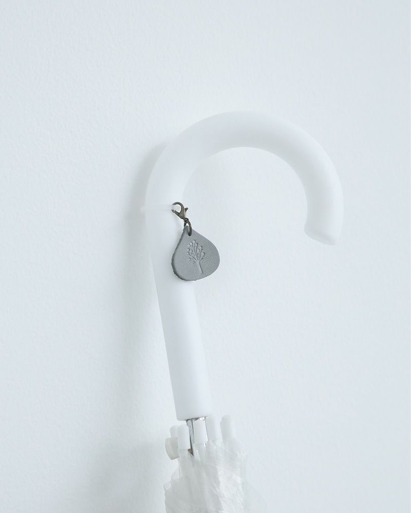 マーカーチャームの色：グレー