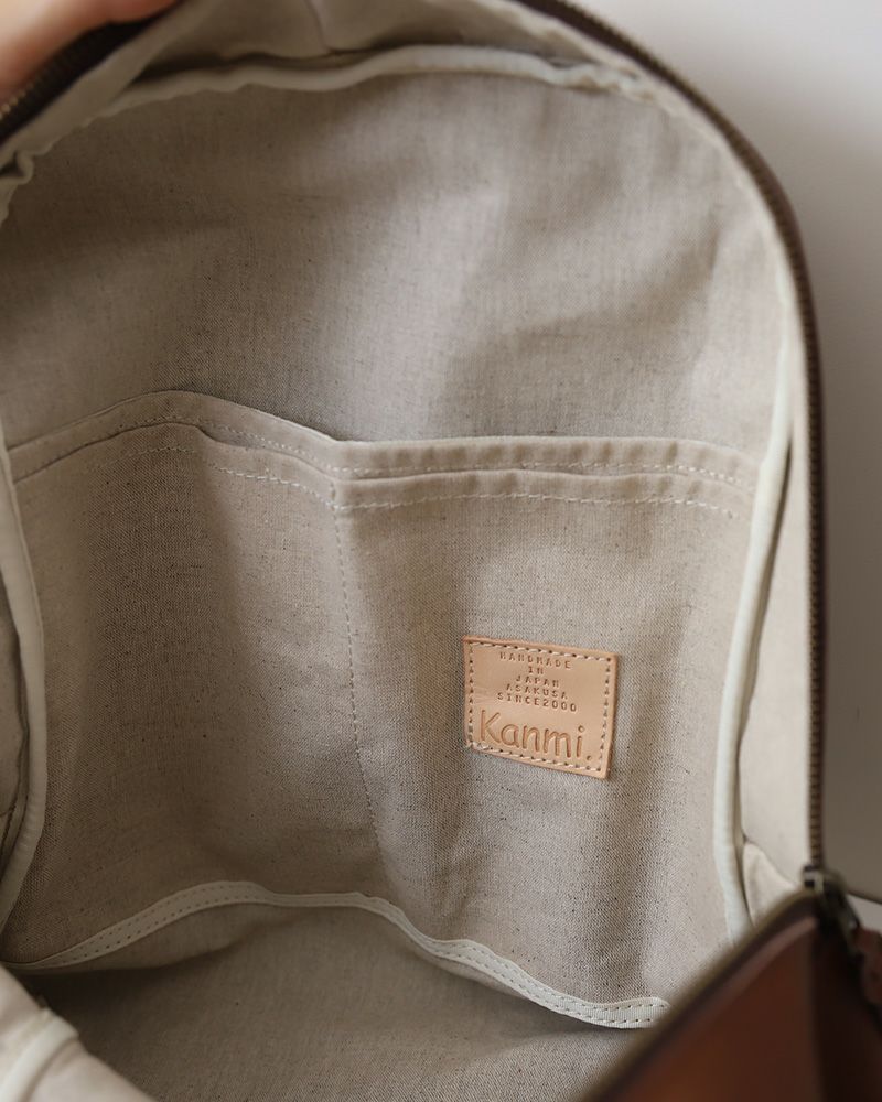 リュックの色：ダークブラウン（終売）