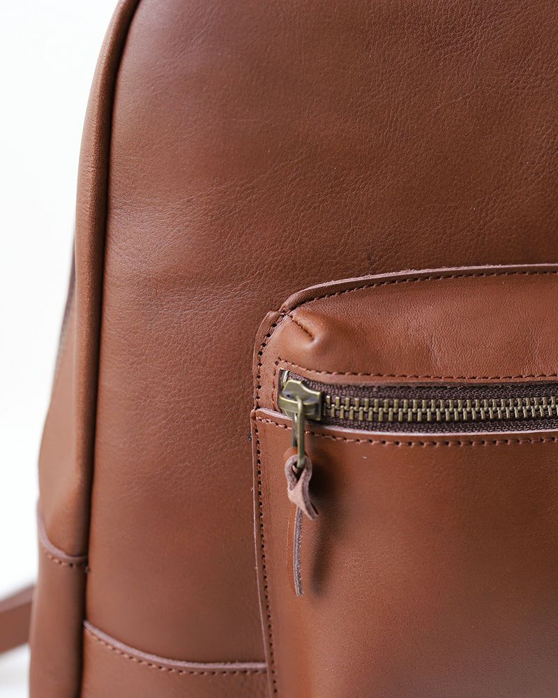 リュックの色：ダークブラウン（終売）