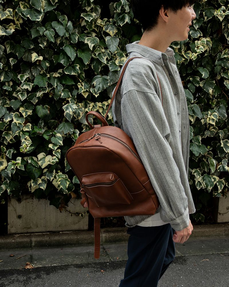 リュックの色：ダークブラウン（終売）