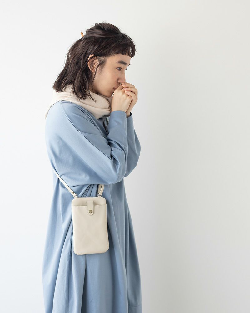 ポシェットの色：バニラ