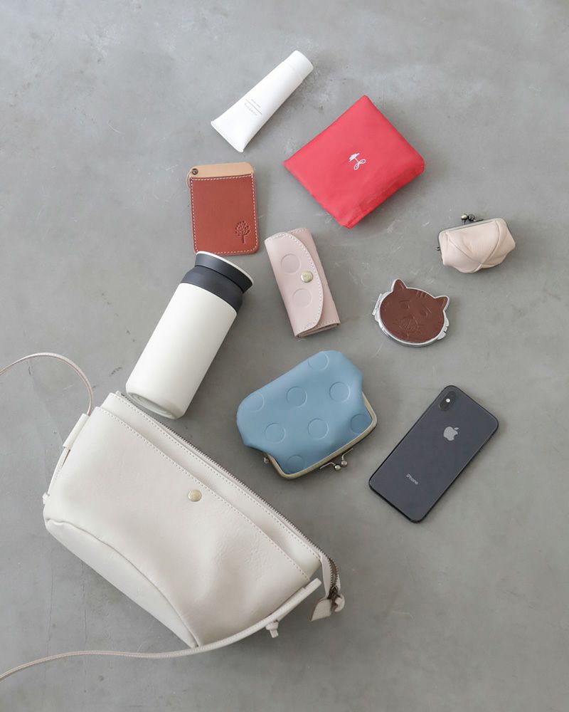 ポシェットの色：クリーム