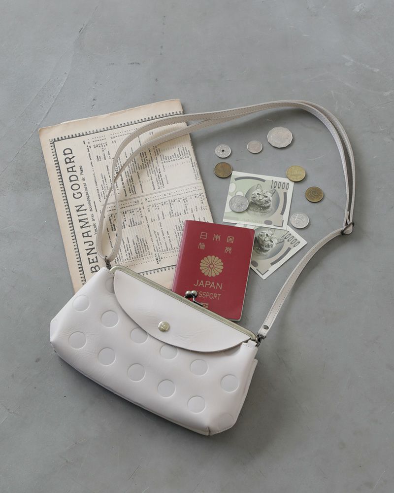 がま口長財布の色：バニラ