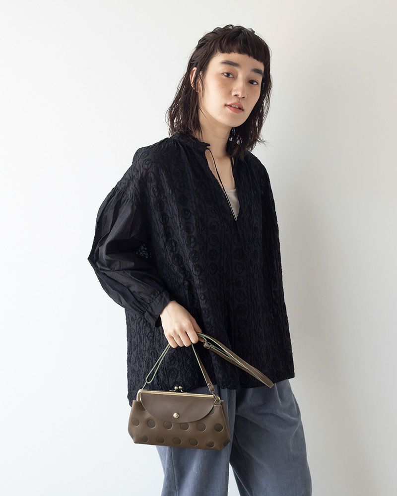 がま口長財布の色：オリーブグリーン