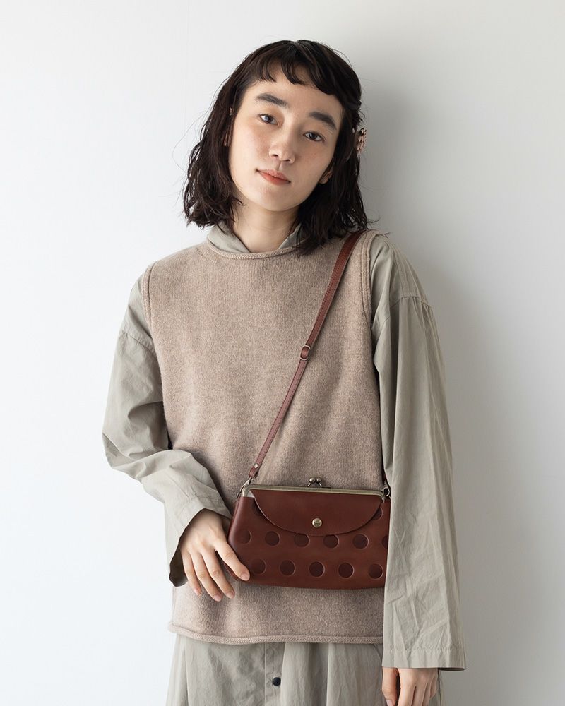 がま口長財布の色：ダークブラウン