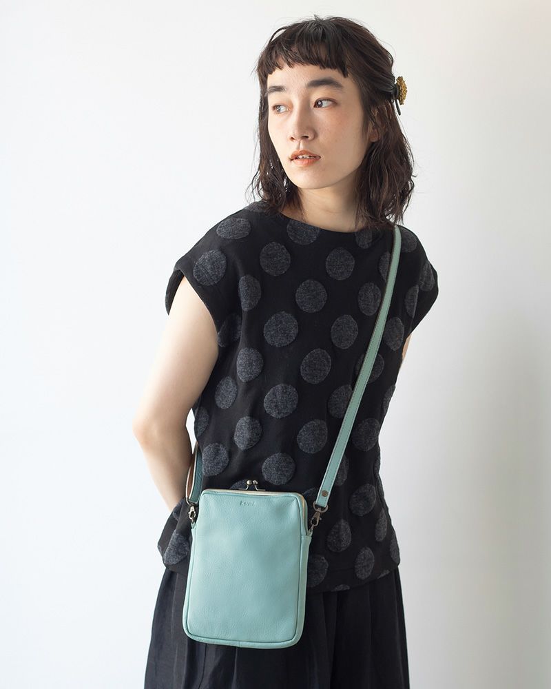 がま口ポシェットの色：サックス