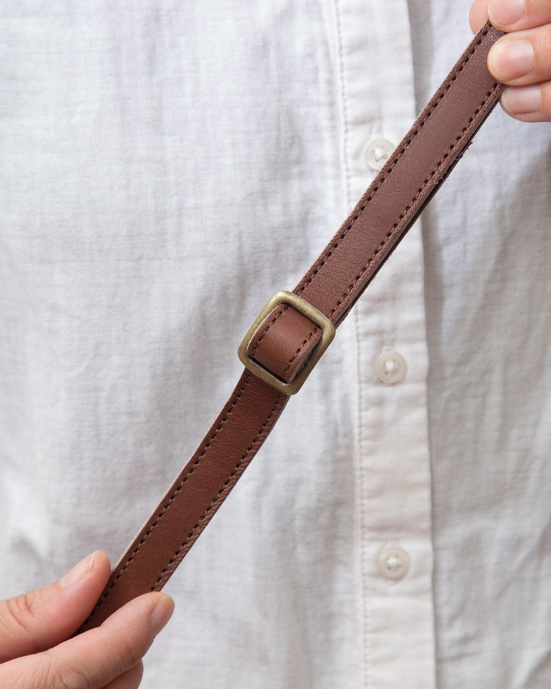 がま口ショルダーバッグの色：ダークブラウン