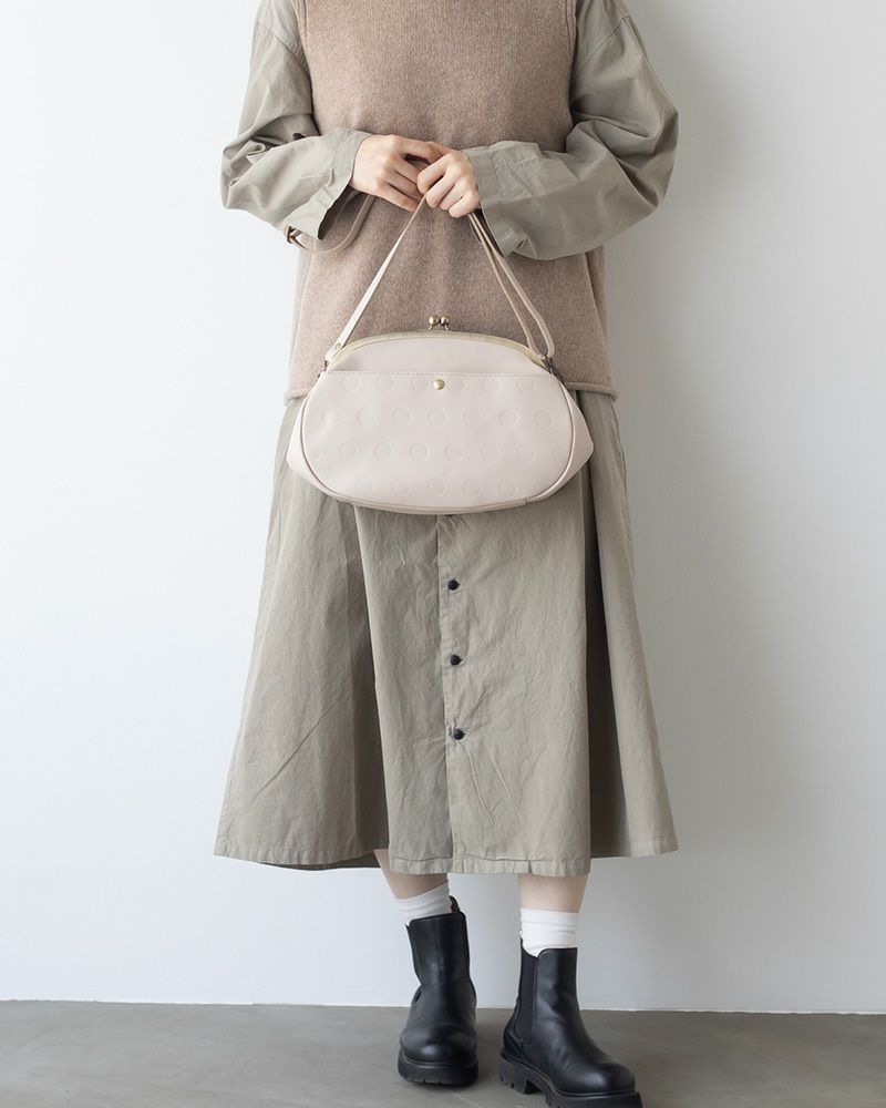 がま口ショルダーバッグの色：バニラ