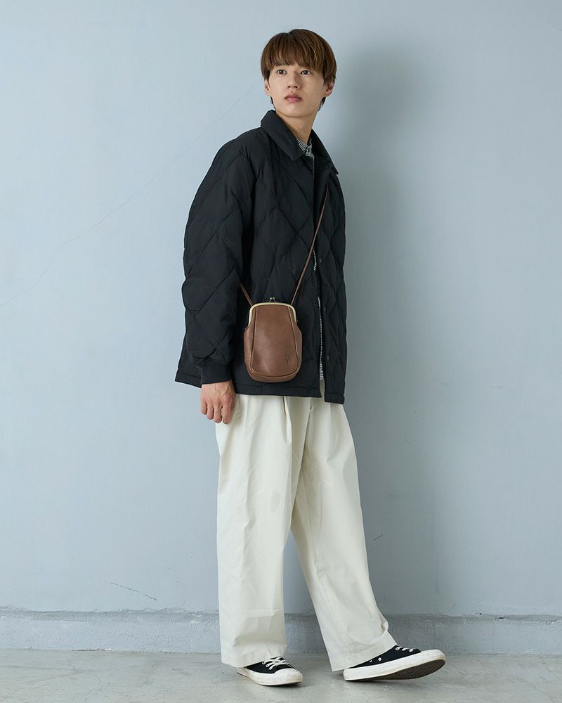 ユニセックスで使える、本革がま口ポシェット