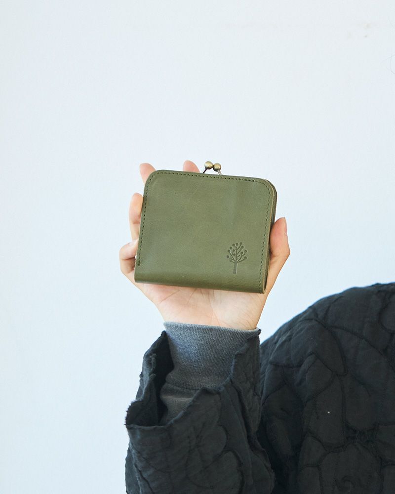手のひらにすっぽり入るサイズ感「ドロップツリー がま口 コンパクトウォレット」