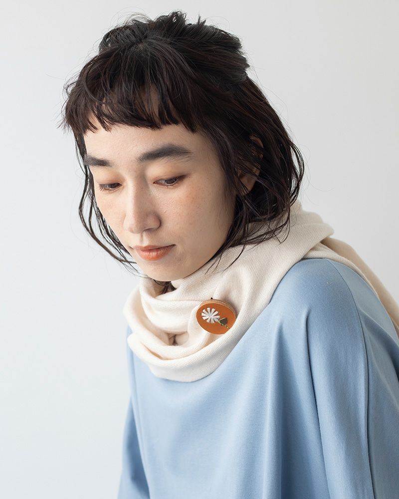 「sa i te ブローチ」たんぽぽホワイト