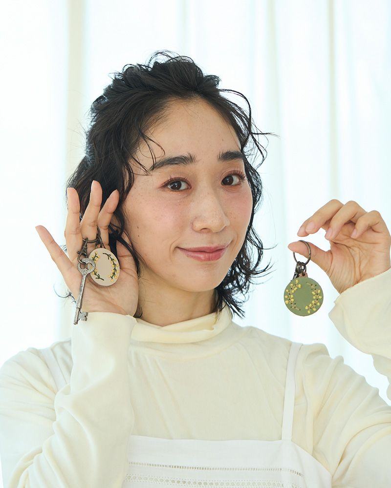 しっとりしたニュアンスカラーのミモザとアジサイが仲間入り！