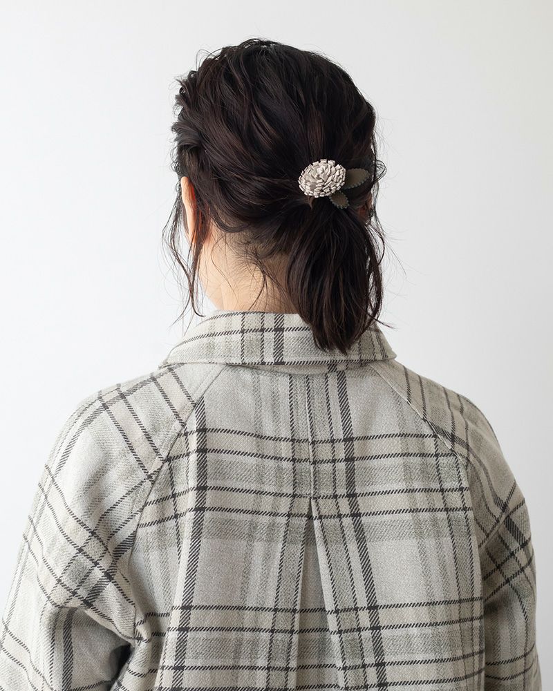 未使用 ✨️ アッカ ヘアゴム 本革 レザー 人気ブルー ビジュー