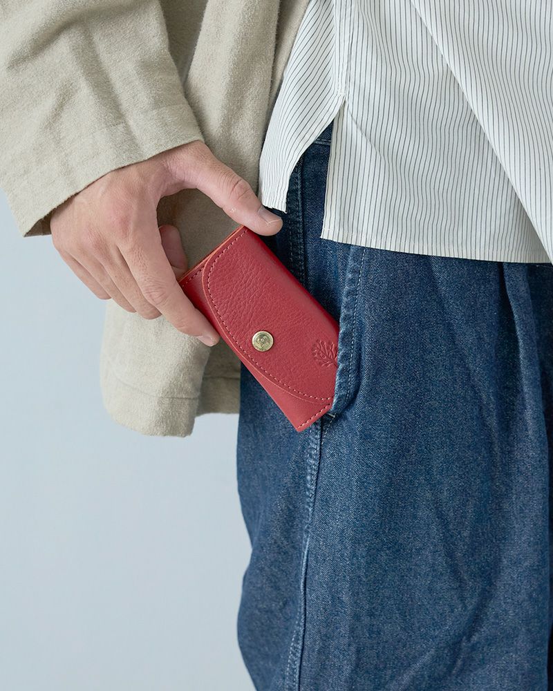 ポケットにも収まるサイズ