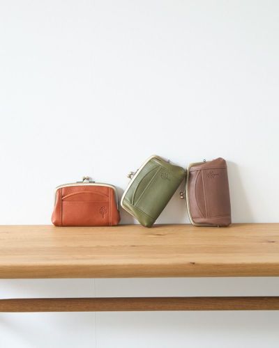 浅草Kanmiの本革がま口財布コレクション